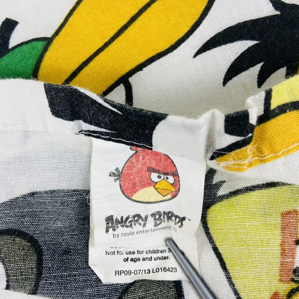 Angry Birds Twin Flat Sheet Multi-Color Characters Red Chuck Hal Matilda Bomb